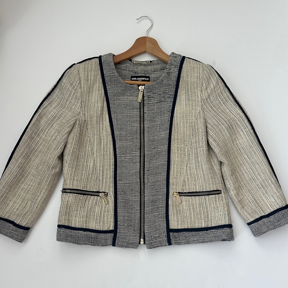 Karl Lagerfield Vintage size 2/4  Women's Cream/Navy tweed jacket